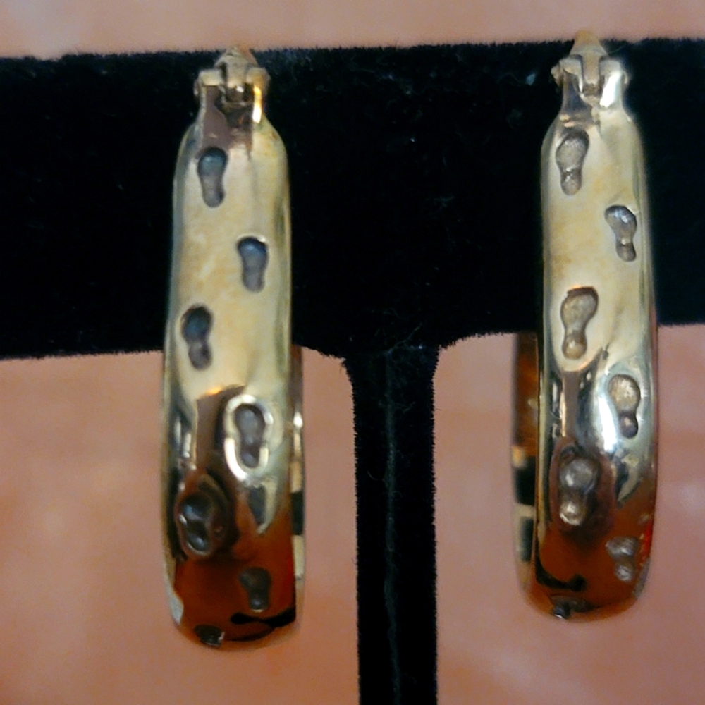Bradford Exchange Footprints in the Sand hoop earrings